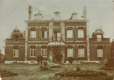 La maison Derkenne à Feignies, devenue bibliothèque locale sous le nom de chateau Derkenne.