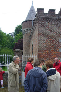 La tour, vue côté rue.